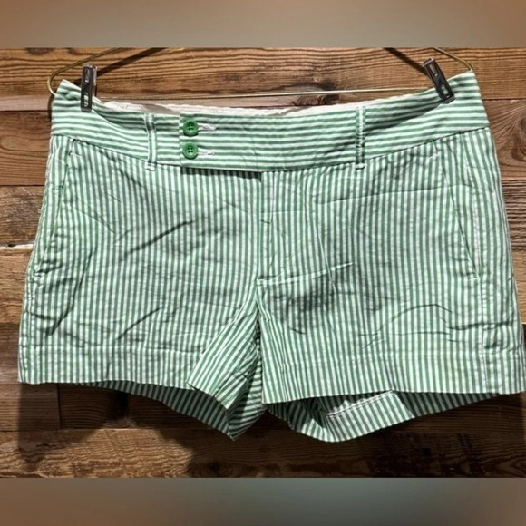 Banana Republic striped Ryan fit green white shorts US6 preppy pockets summer - Picture 1 of 3